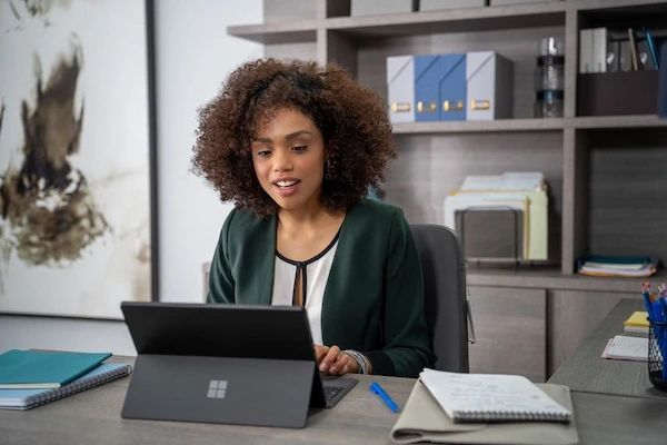 Microsoft SharePoint Syntex - Annually 3 Ai Nen Dung