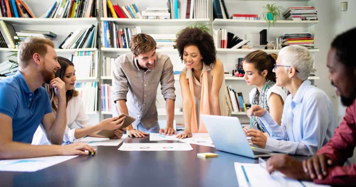 Tư vấn mua Zalo Business: Bảng giá & giải pháp tối ưu 22 Đội ngũ Marketing / Re-marketing trên Zalo